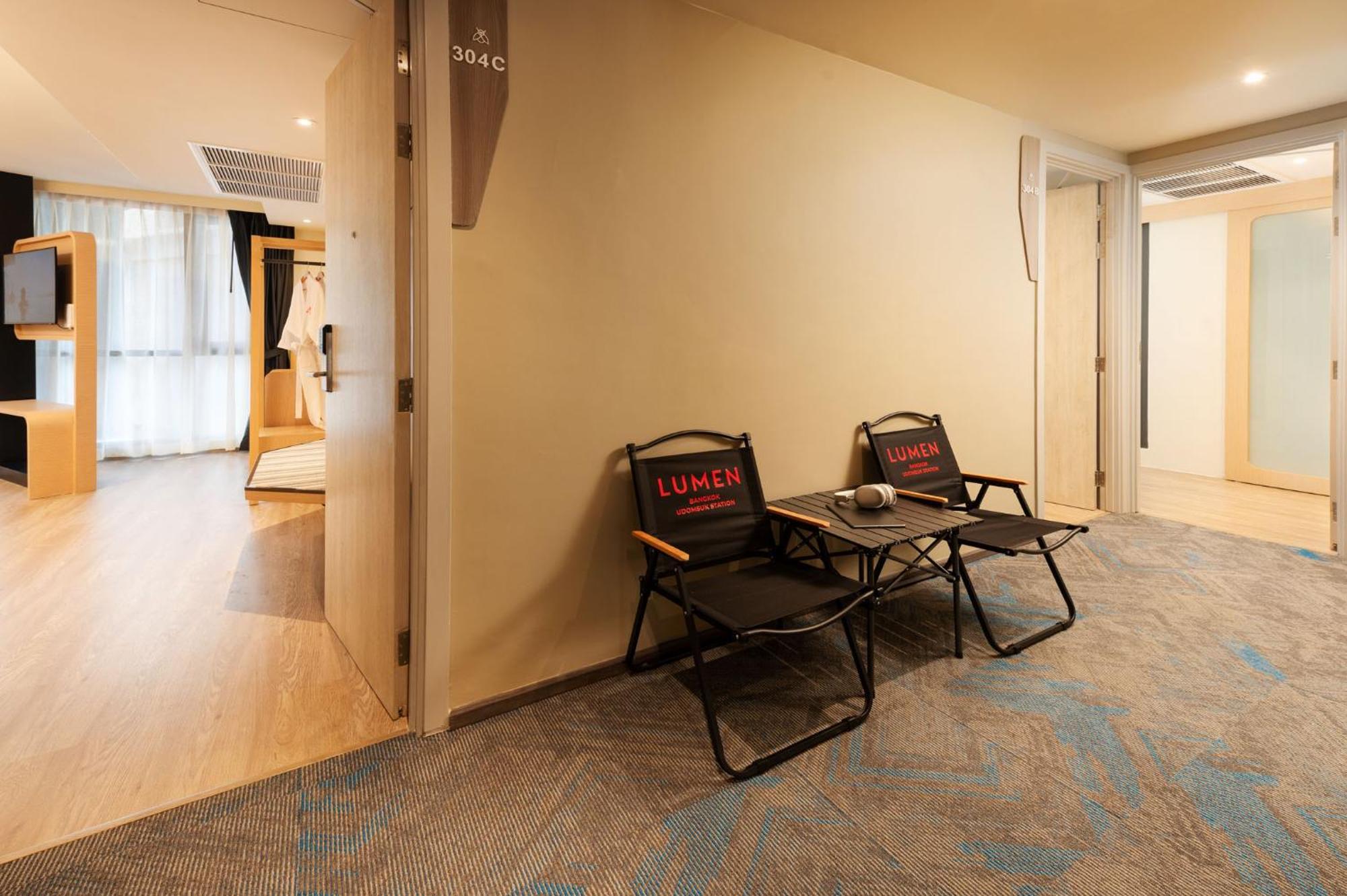 Hotel Lumen Bangkok Udomsuk Station Extérieur photo